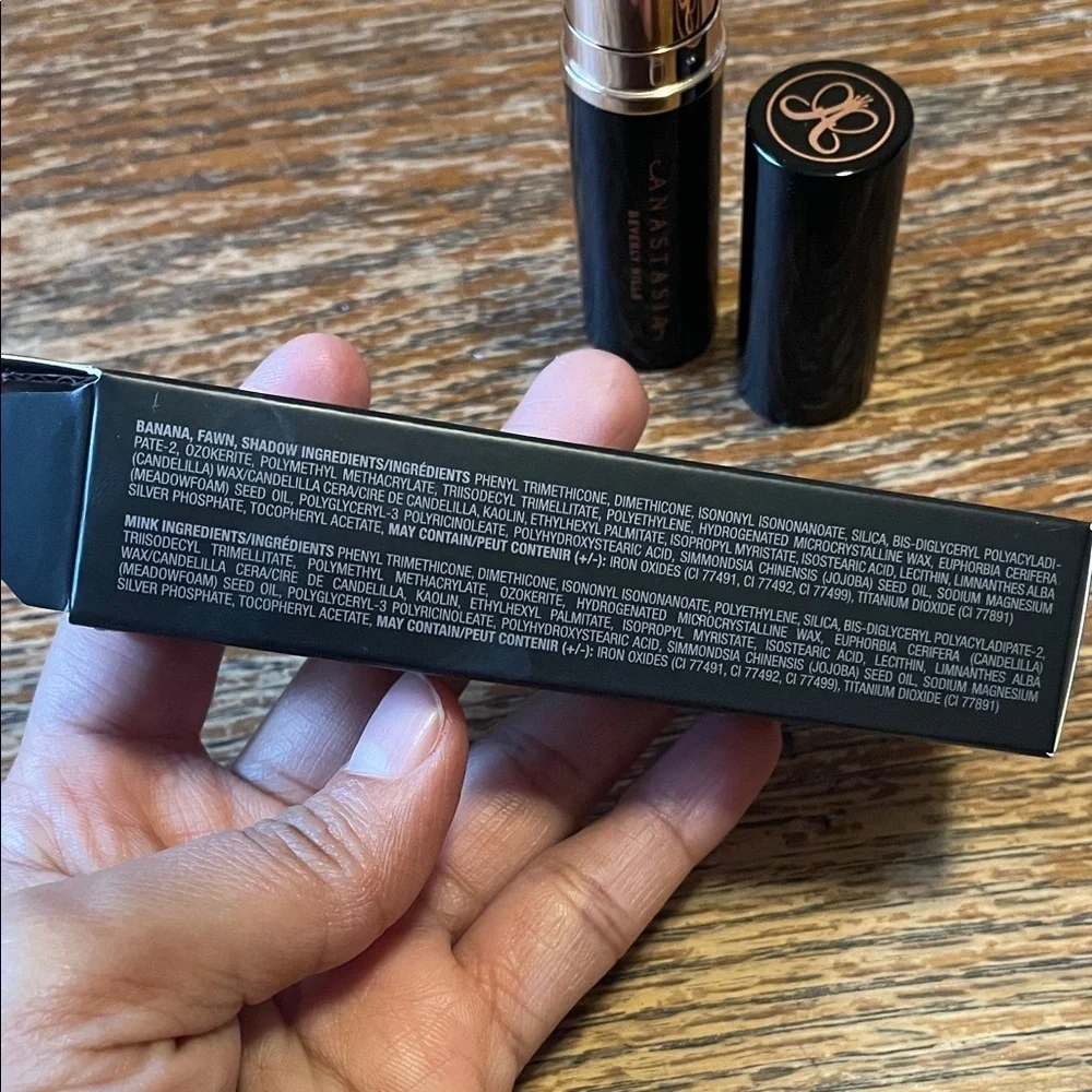 Anastasia Beverly Hills Stick Contour in Rich Brown